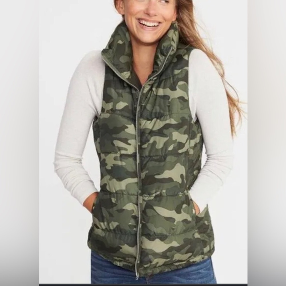 Old Navy Green Camo Puffer Vest